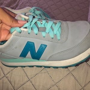 NEW BALANCE SHOES